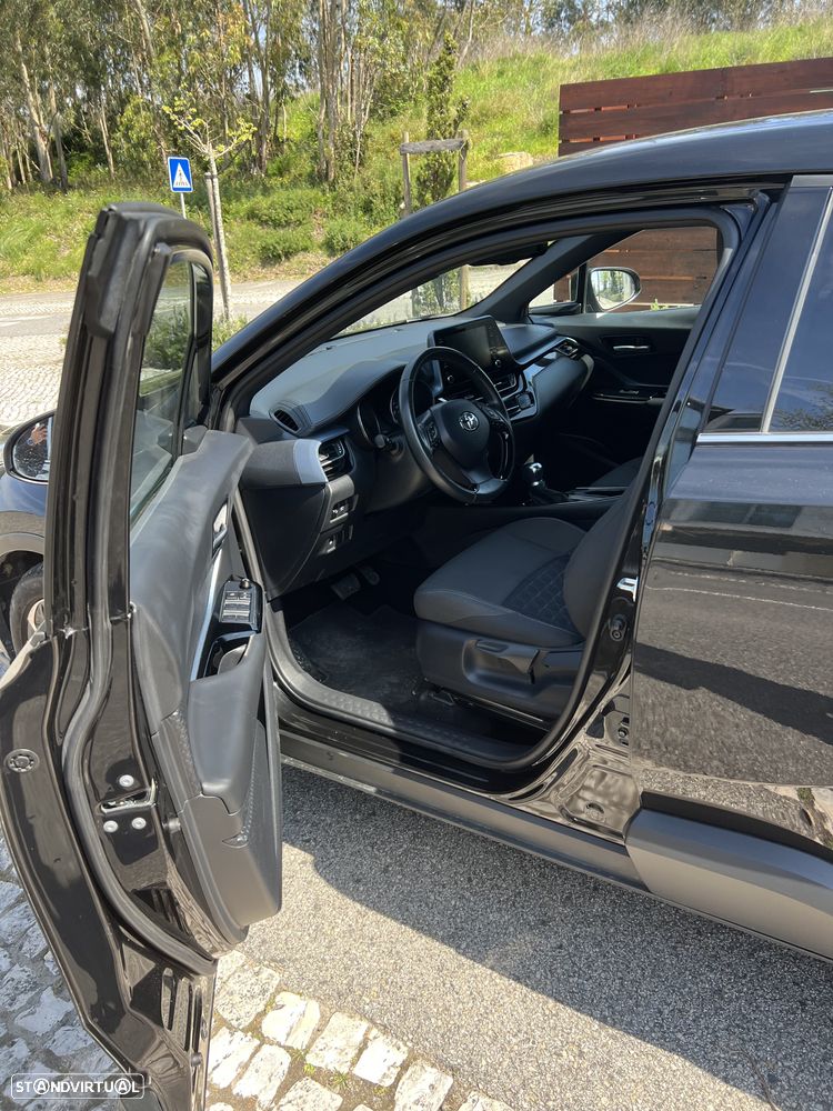 Toyota C-HR 1.8 HSD Exclusive+P.Luxury - 6