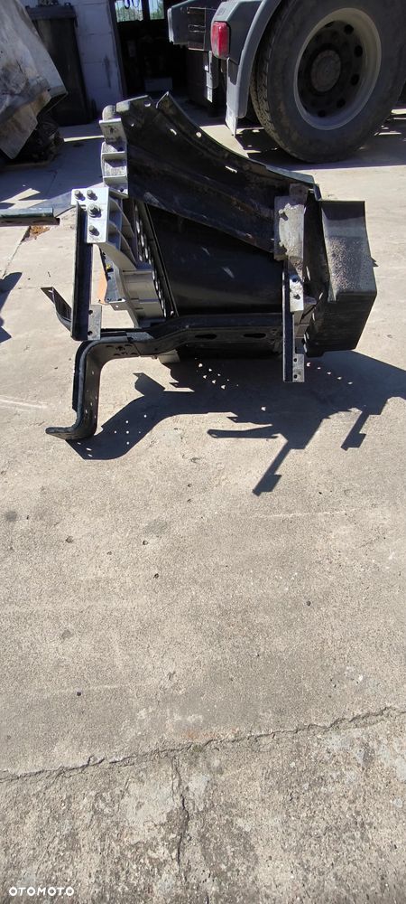 Stopnica Prawa Volvo FH 4 - 3