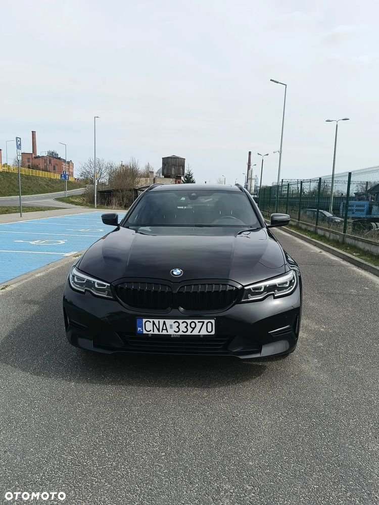 BMW Seria 3 318d mHEV - 1