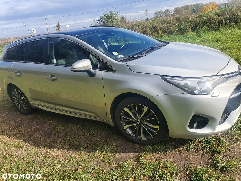 Toyota Avensis 2.0 D-4D Prestige - 11