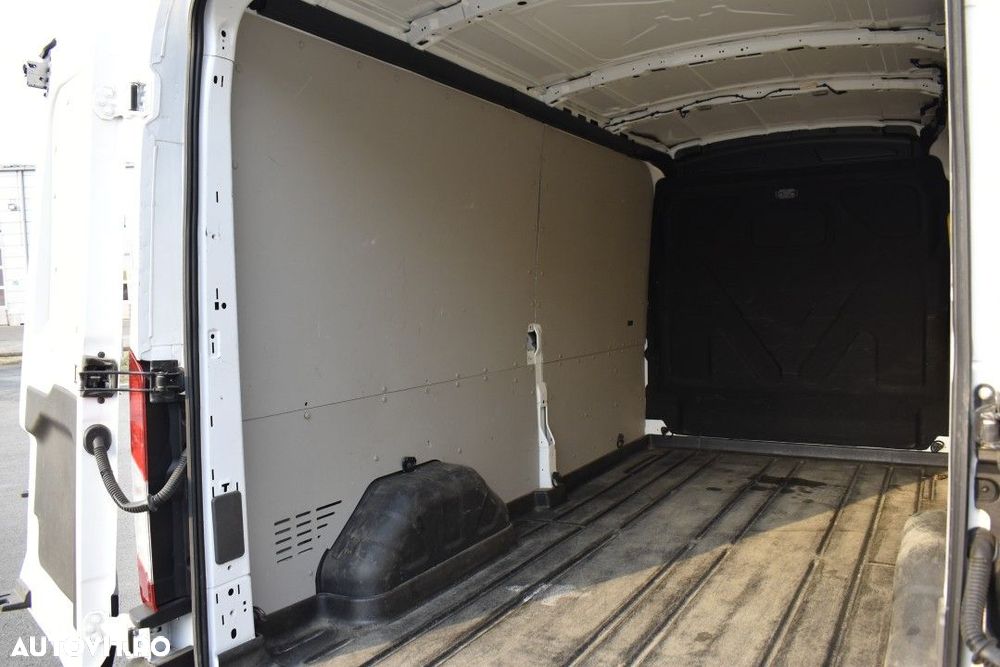 Ford Transit - 10