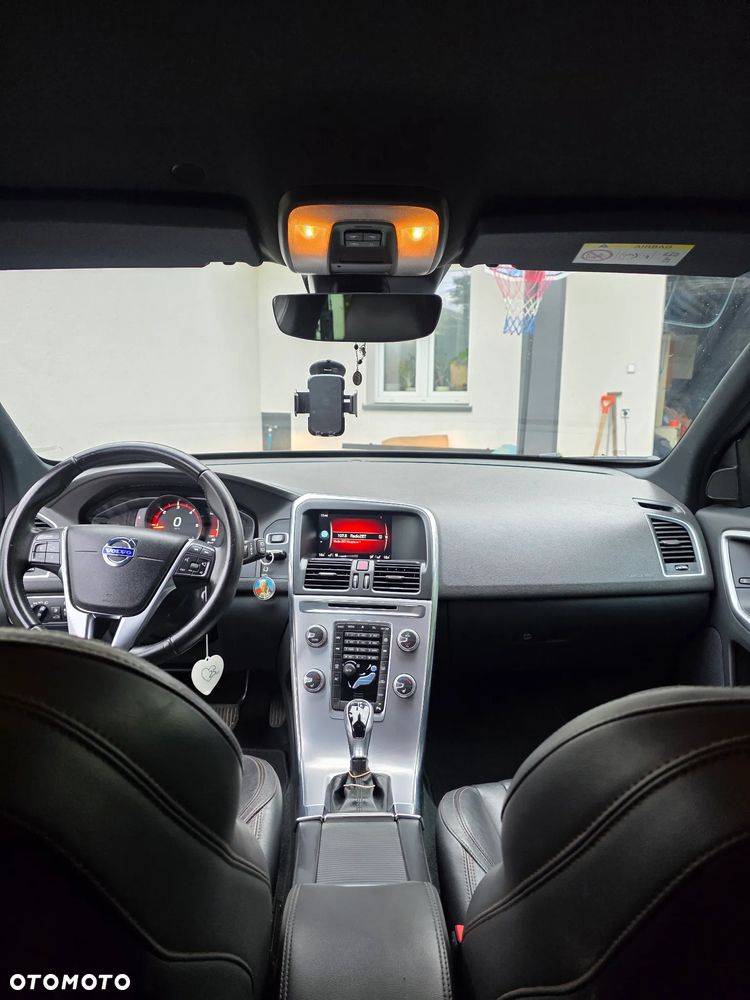 Volvo XC 60 D4 Geartronic Summum - 12