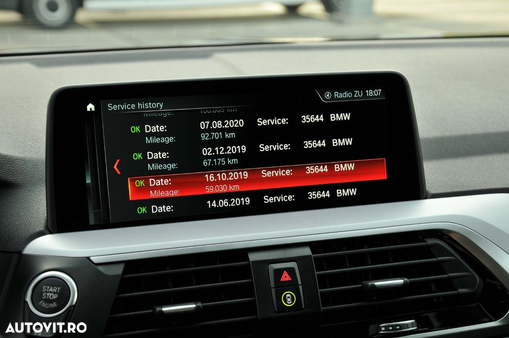 BMW X3 xDrive20i AT Advantage - 29