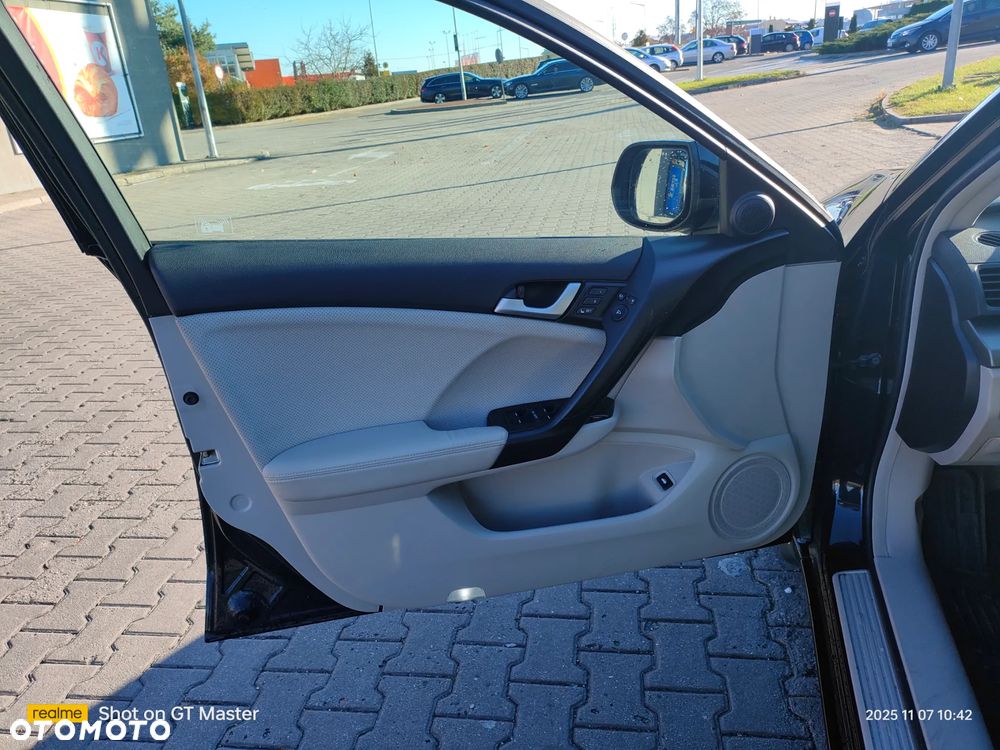 Honda Accord 2.4 Executive - 9