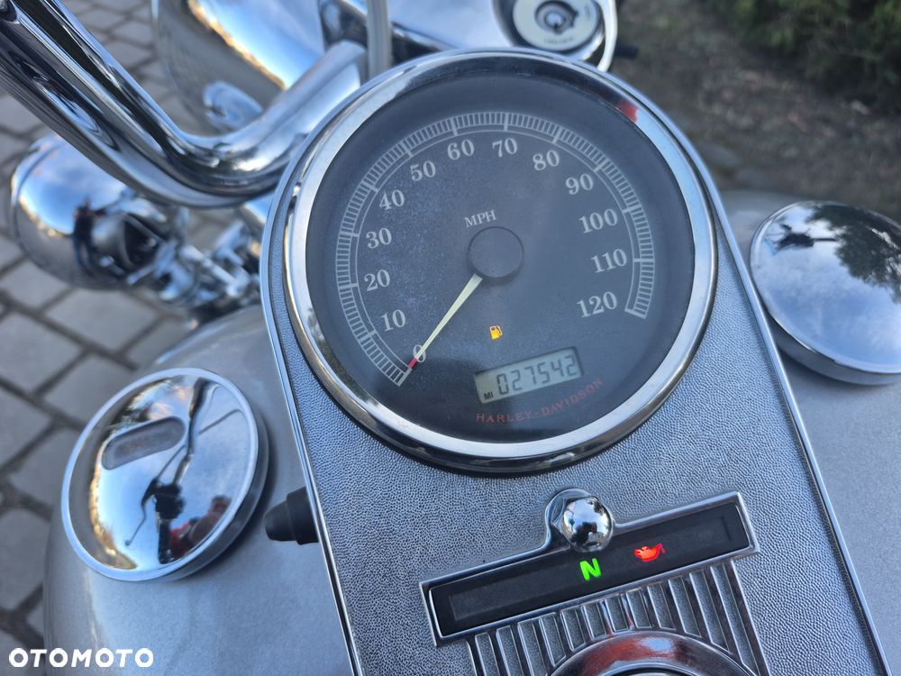 Harley-Davidson Touring Road King - 8