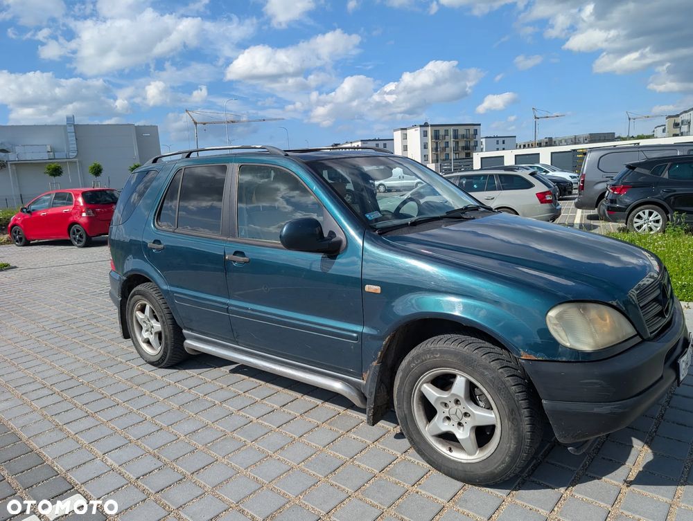 Mercedes-Benz ML 320 - 1