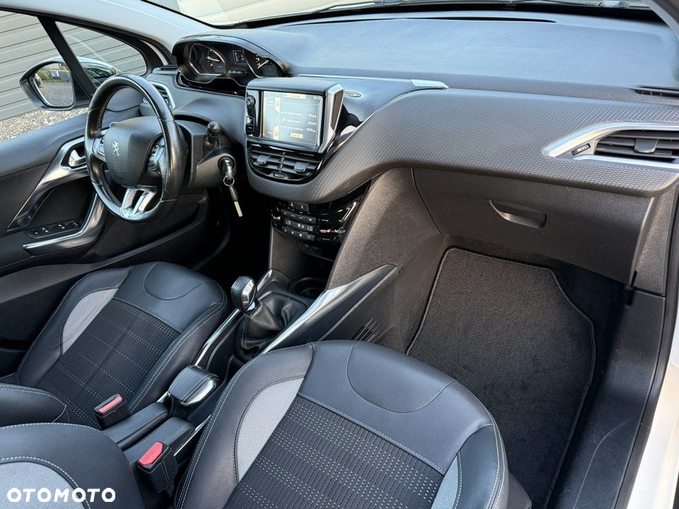 Peugeot 2008 120 VTI Allure - 27