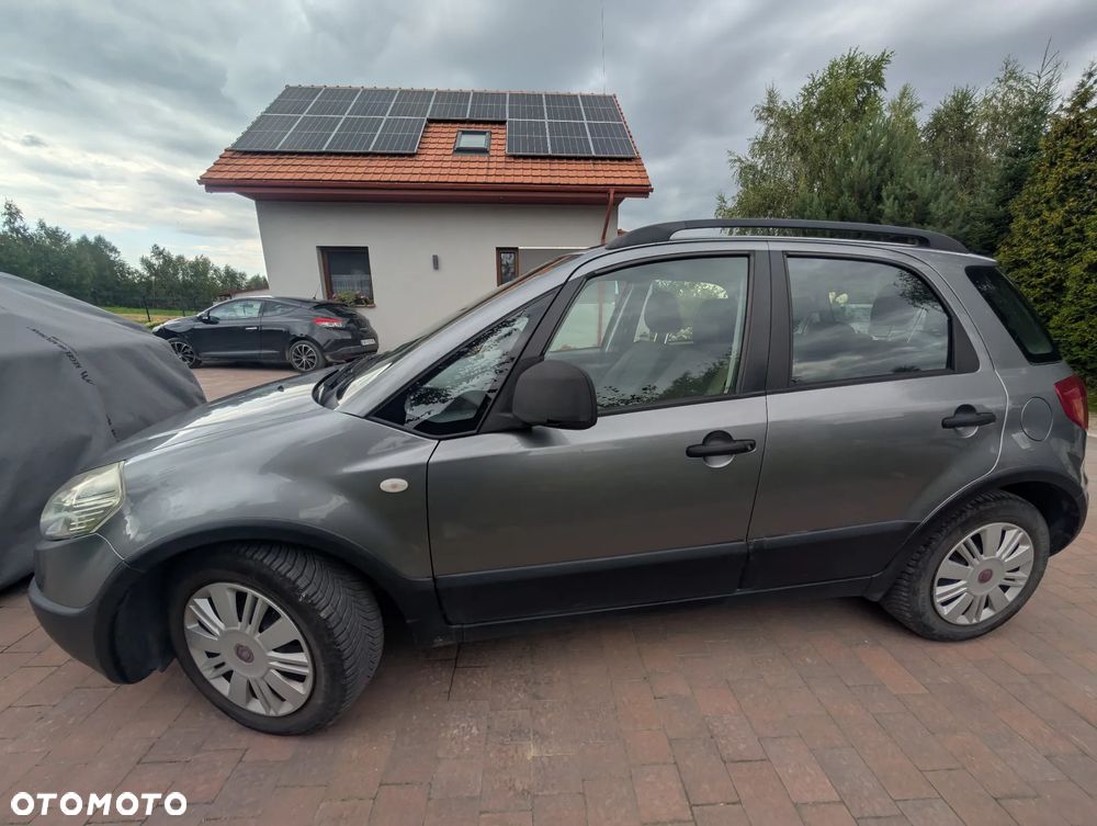 Fiat Sedici 1.6 16V 4x2 Emotion - 1