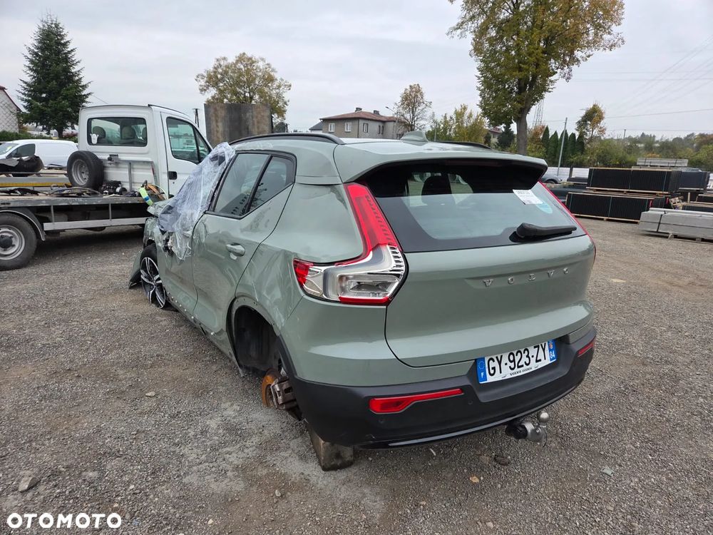 Volvo XC 40 B3 DKG Essential - 35