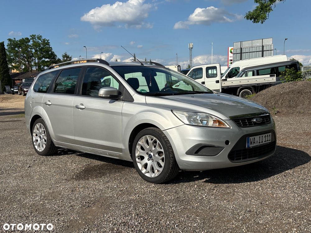 Ford Focus 1.6 16V Ambiente - 2