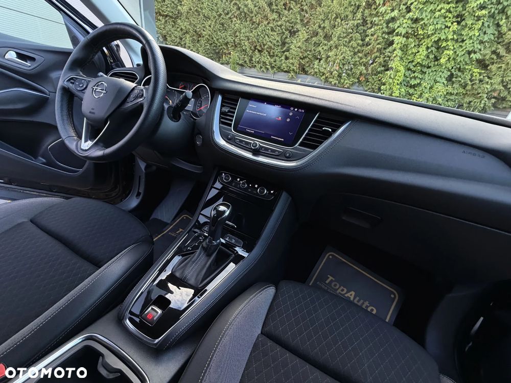 Opel Grandland X - 16