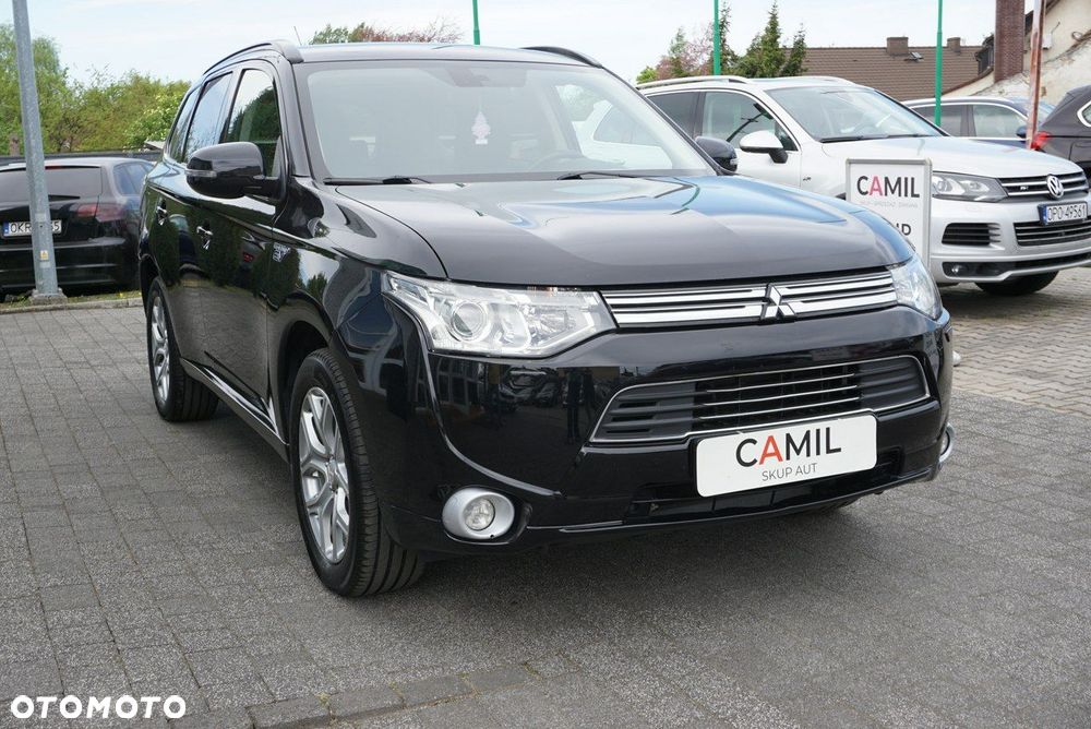 Mitsubishi Outlander - 38
