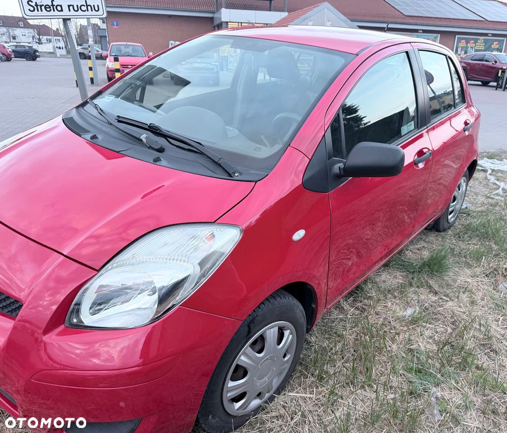 Toyota Yaris 1.0 Luna - 2