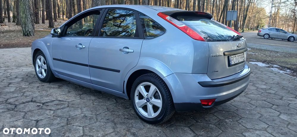 Ford Focus 1.6 TDCi Ambiente - 4