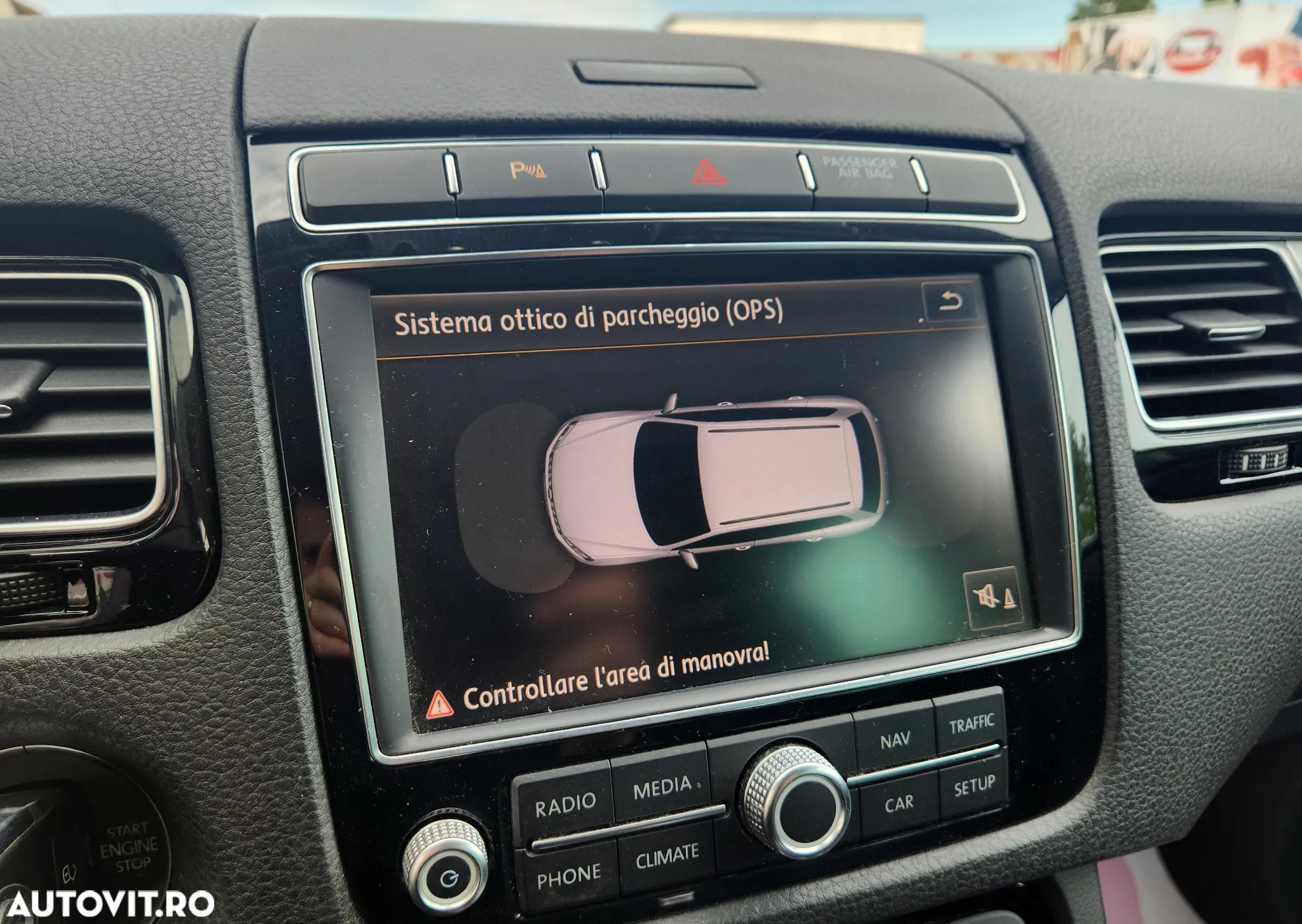 Volkswagen Touareg - 11