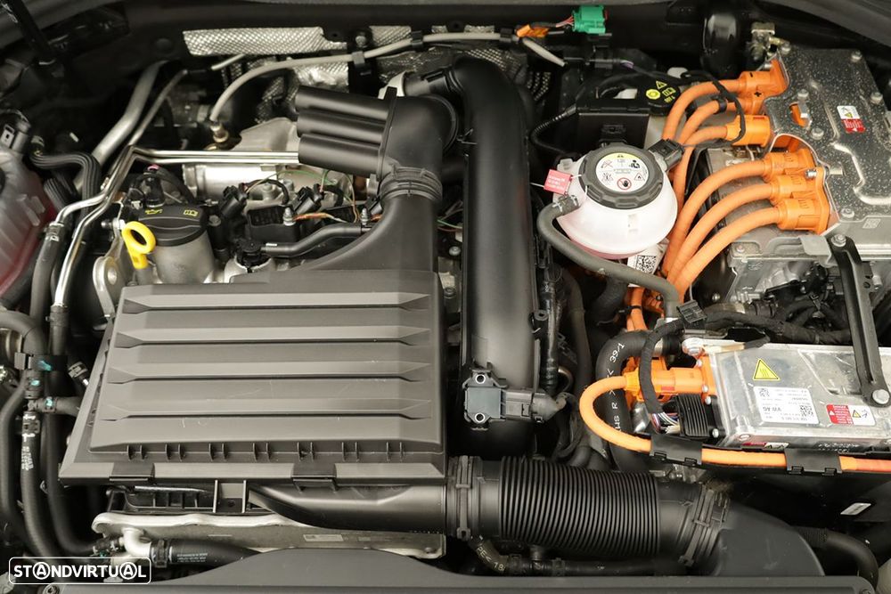 Audi A3 Sportback 45 TFSIe S line - 23