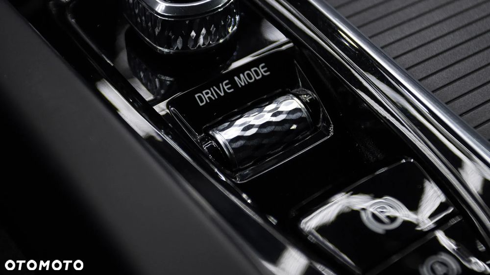 Volvo XC 60 T4 Momentum - 21