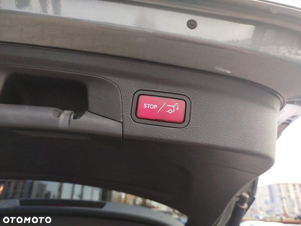 Mercedes-Benz GLE - 25