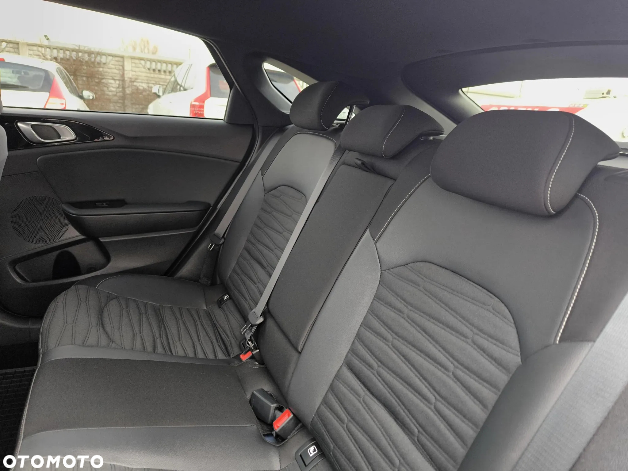 Kia ProCeed 1.5 T-GDI GT Line - 8