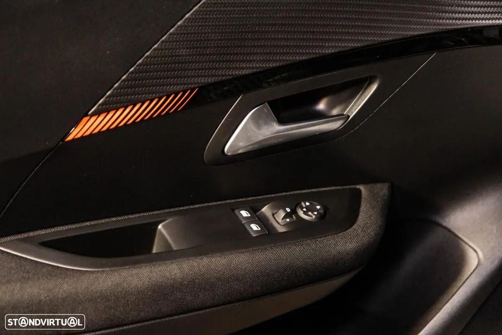Peugeot e-208 - 41