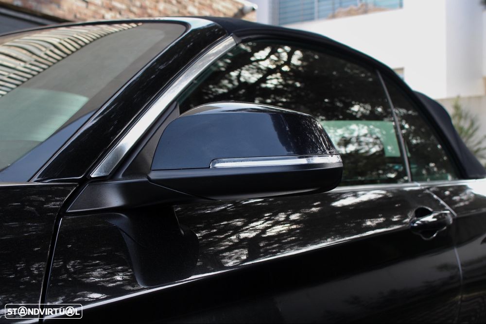 BMW 225 d Cabrio Pack M Auto - 30