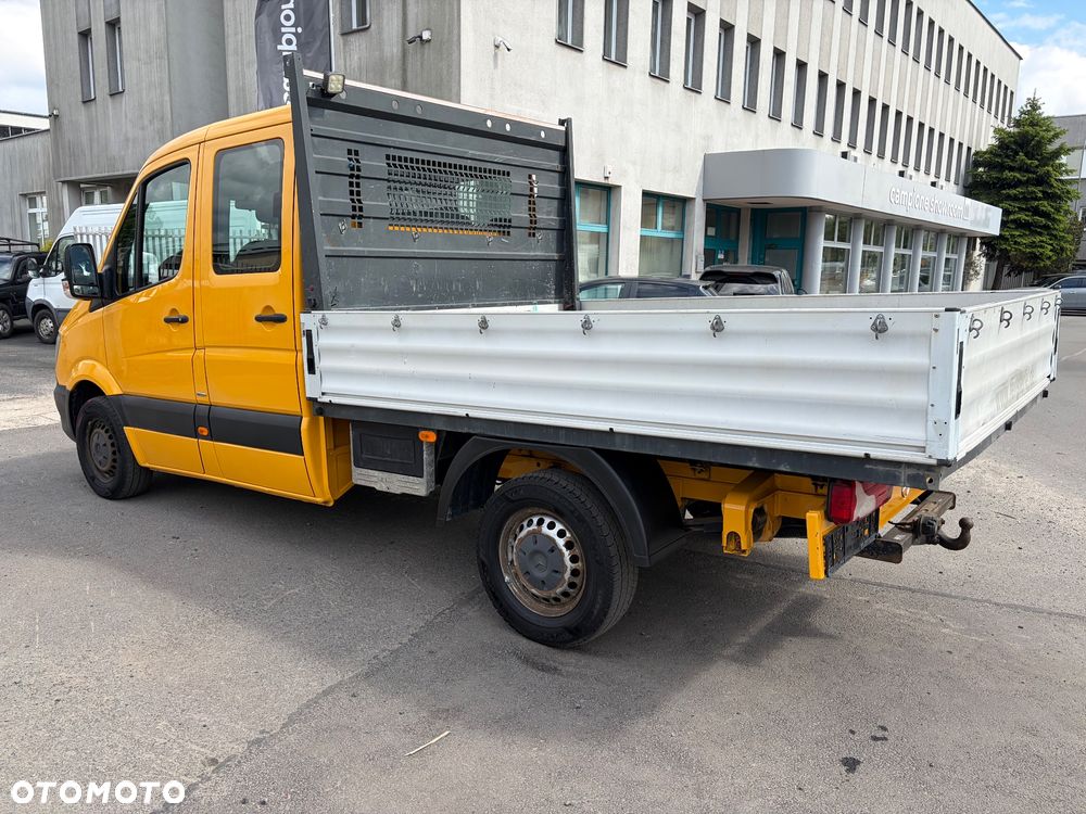 Mercedes-Benz Sprinter - 4