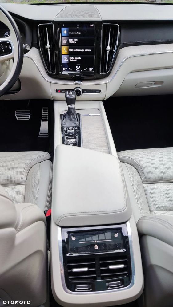 Volvo XC 60 T6 AWD Geartronic Inscription - 14