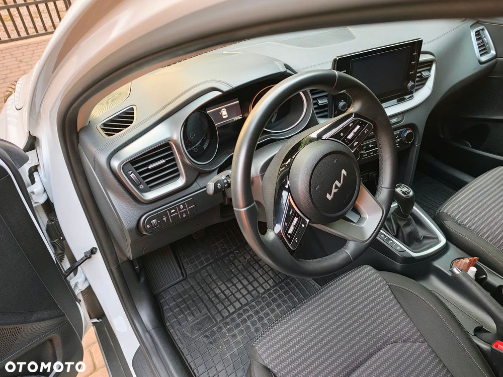 Kia XCeed 1.5 T-GDI M - 9