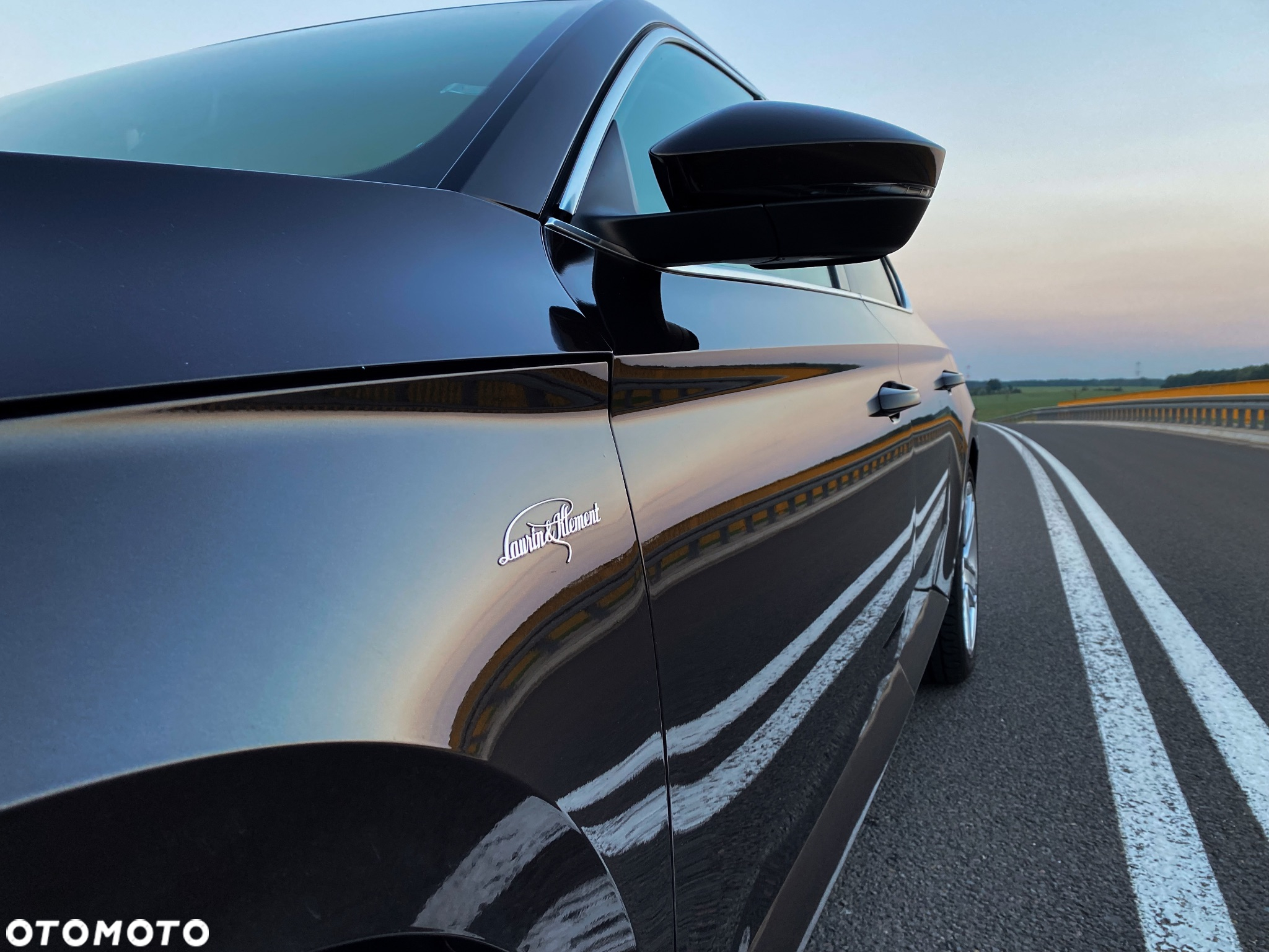 Skoda Superb 2.0 TDI DSG L&K - 19