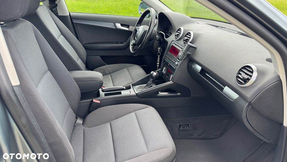 Audi A3 Sportback 1.6 TDI Attraction S tronic - 14