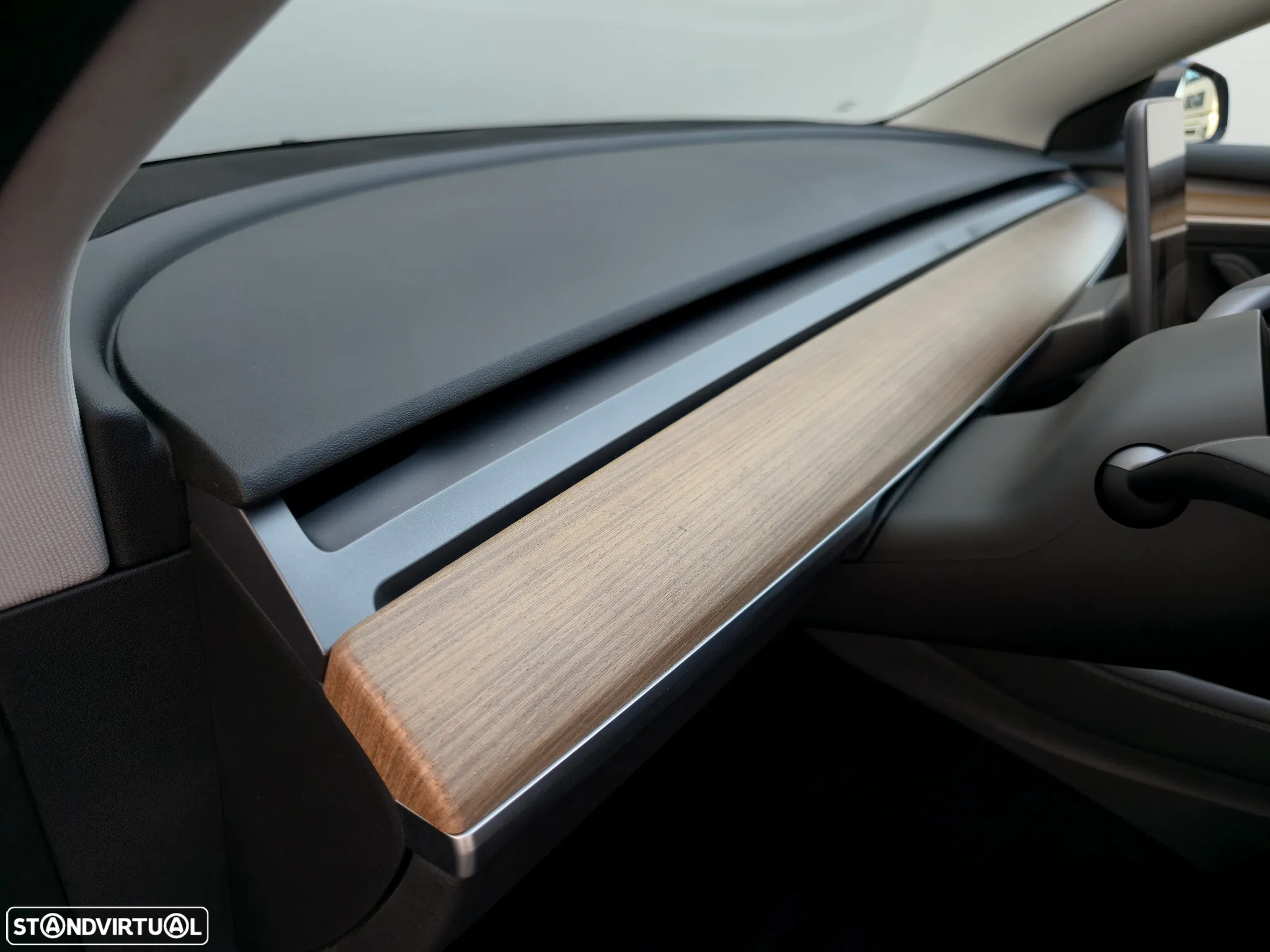 Tesla Model 3 Tração Traseira - 32