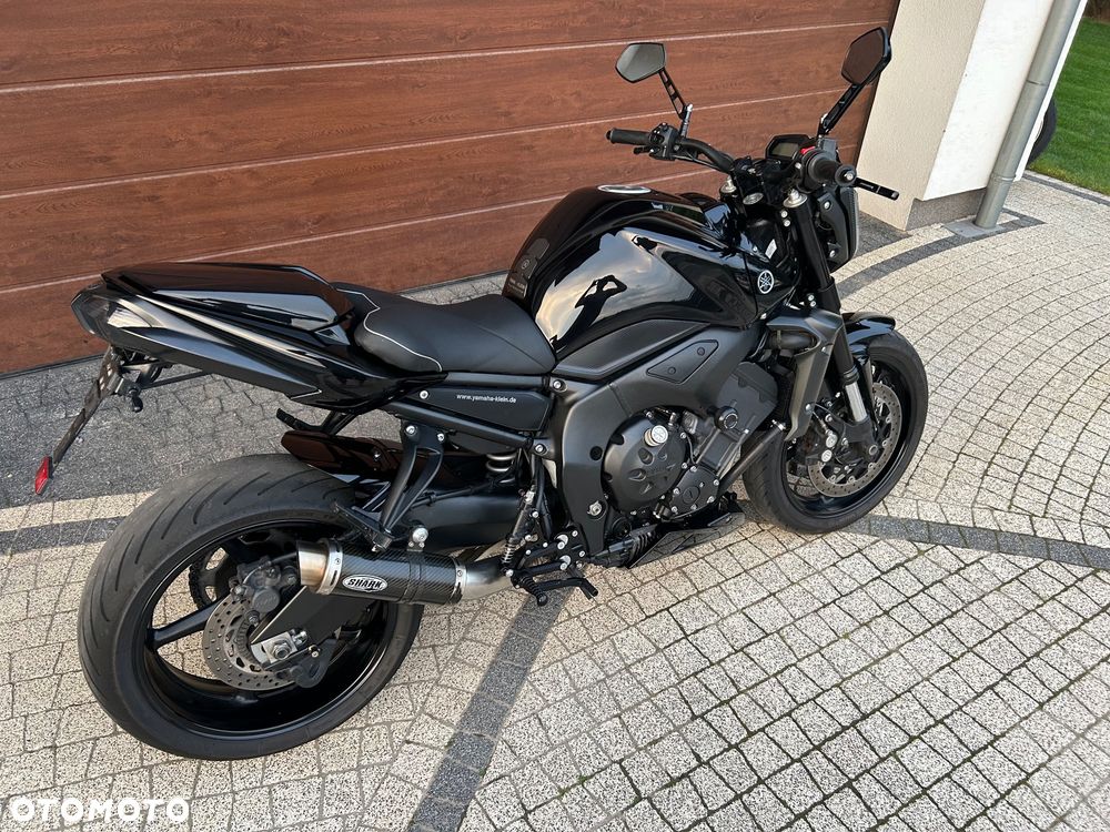 Yamaha FZ - 7