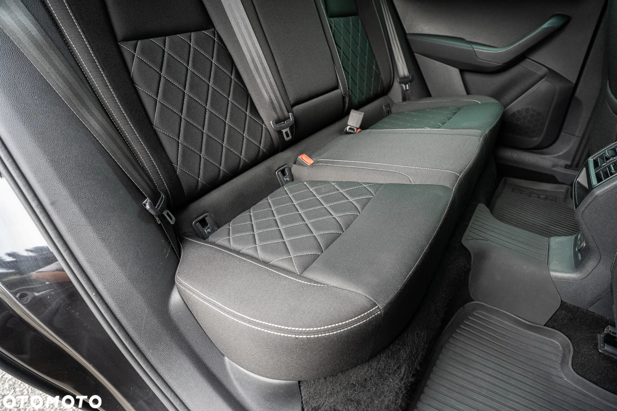 Skoda Karoq 2.0 TSI 4x4 Sportline DSG - 34