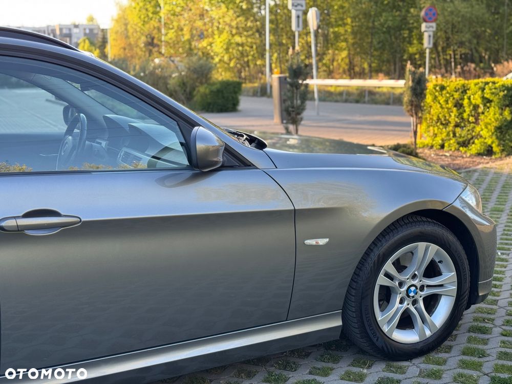 BMW Seria 3 318d DPF Edition Sport - 21