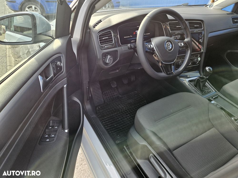 Volkswagen Golf 1.0 TSI Trendline - 5