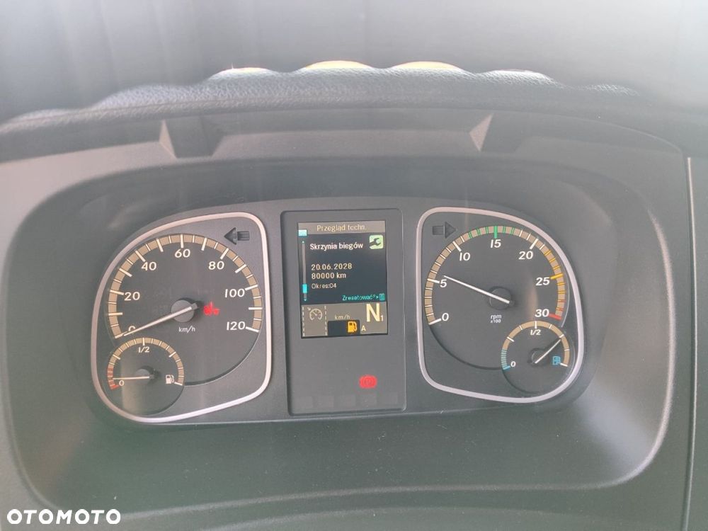 Mercedes-Benz ATEGO - 20