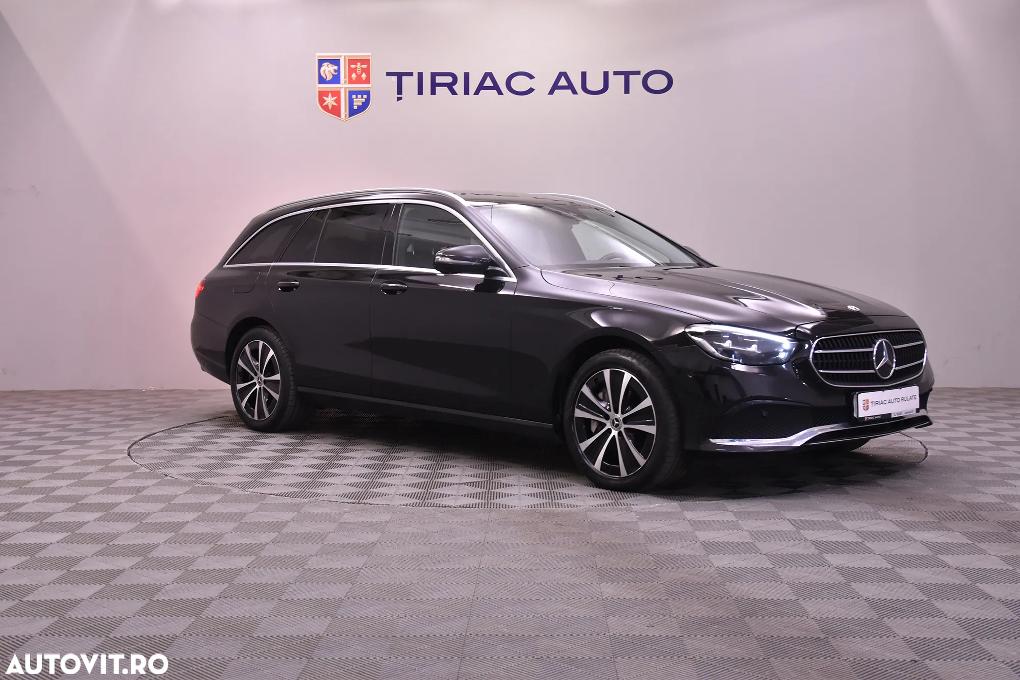 Mercedes-Benz E 300 de T 9G-TRONIC - 7