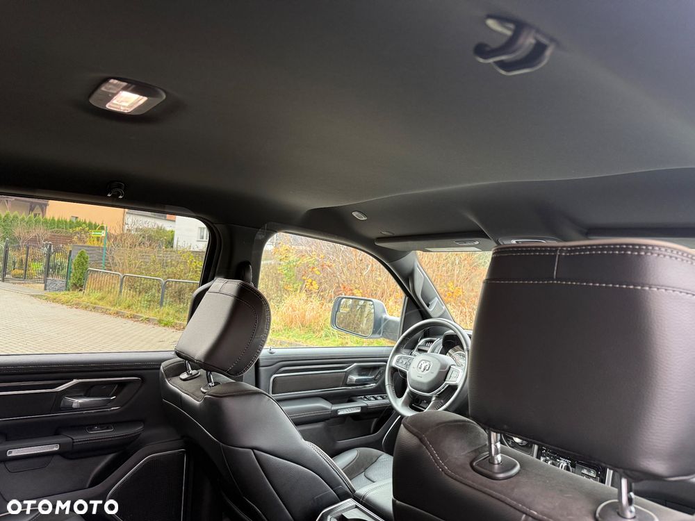 RAM 1500 5.7 Crew Cab Laramie - 16