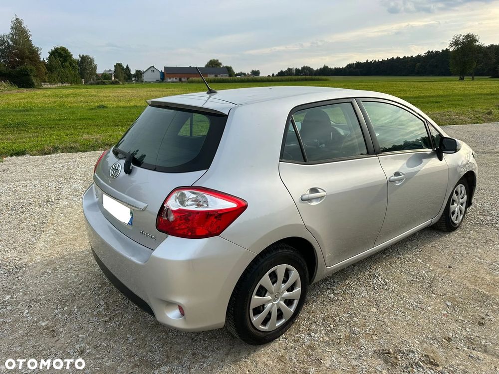 Toyota Auris 1.4 D-4D - 4