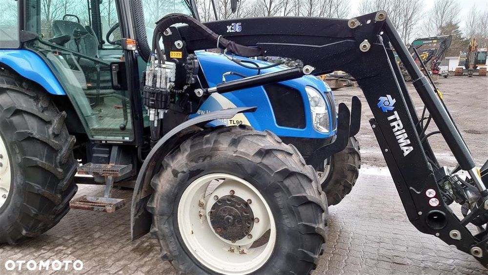 New Holland New Holland TL 90 A Ciągnik , 2004 + TUR , 4-cylindrowy - 5