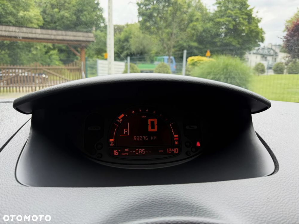Renault Modus 1.6 16V ESP Privilege - 23