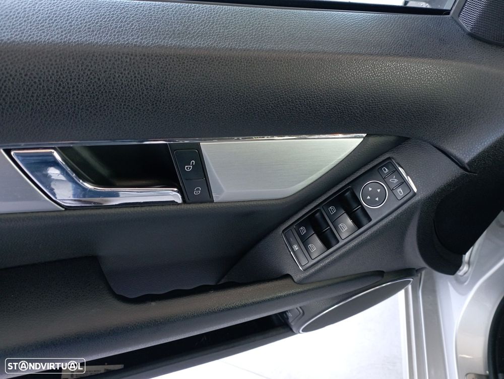 Mercedes-Benz C 220 CDI Avantgarde BlueEfficiency Aut. - 12