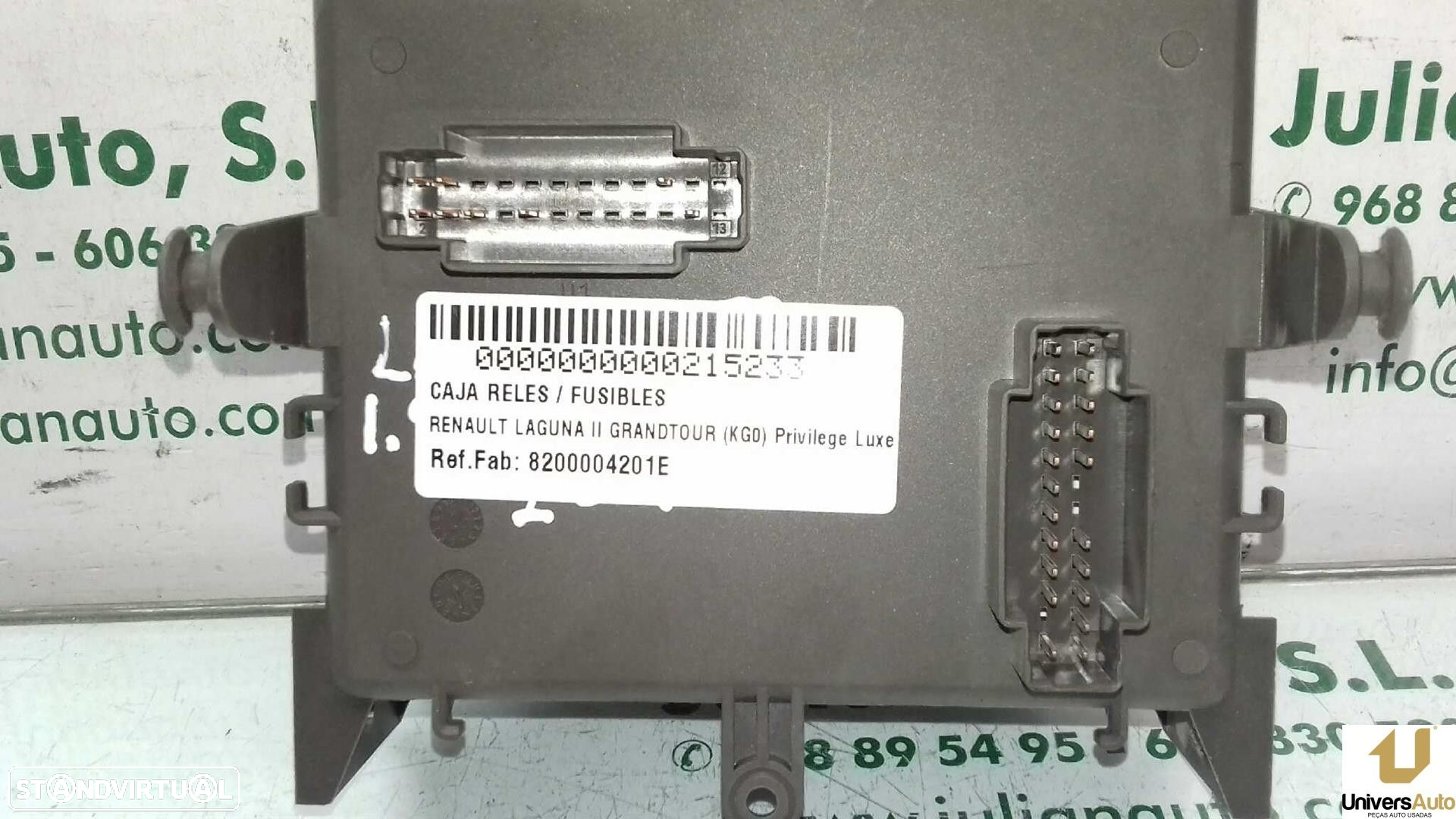 CAIXA RELÉS / FUSÍVEIS RENAULT LAGUNA II 2005 -8200004201E - 3