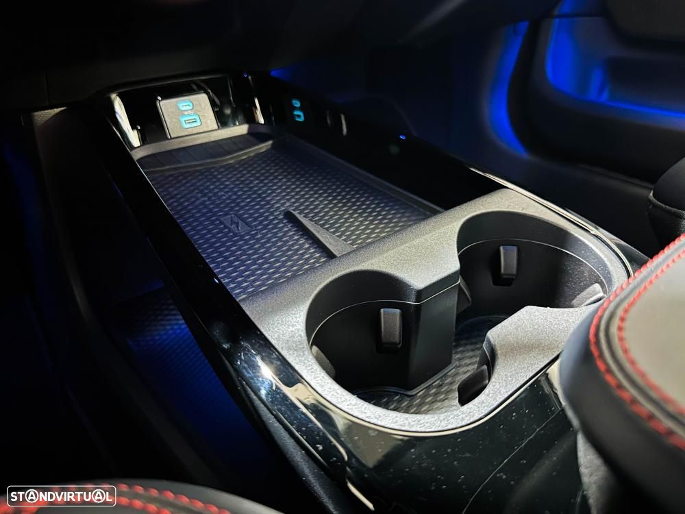 Ford Mustang Mach-E AWD PREMIUM - 46