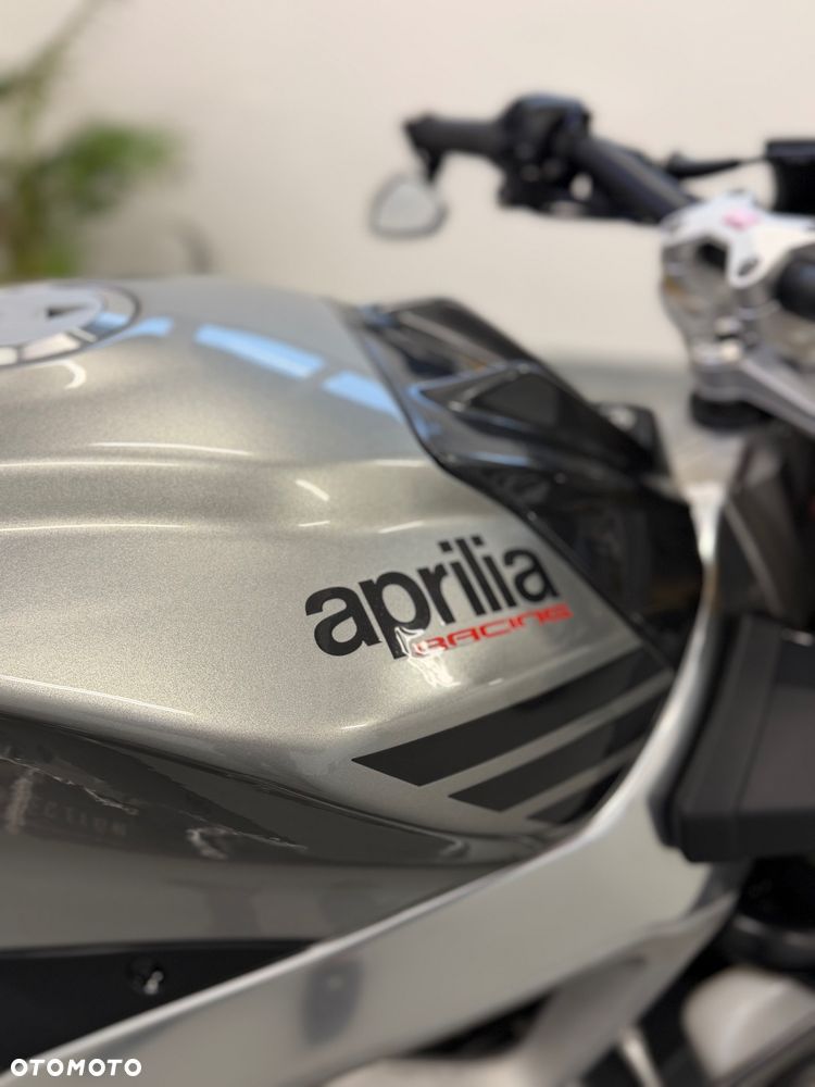 Aprilia Tuono - 12