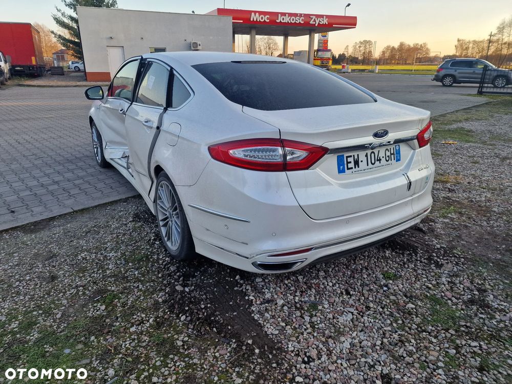 Ford Mondeo 2.0 Hybrid Vignale - 13