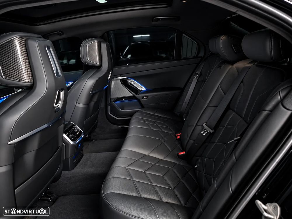 BMW i7 xDrive50 - 23