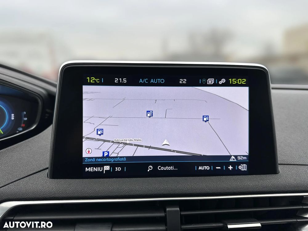 Peugeot 3008 PHEV EAT8 4X4 GT Pack - 23