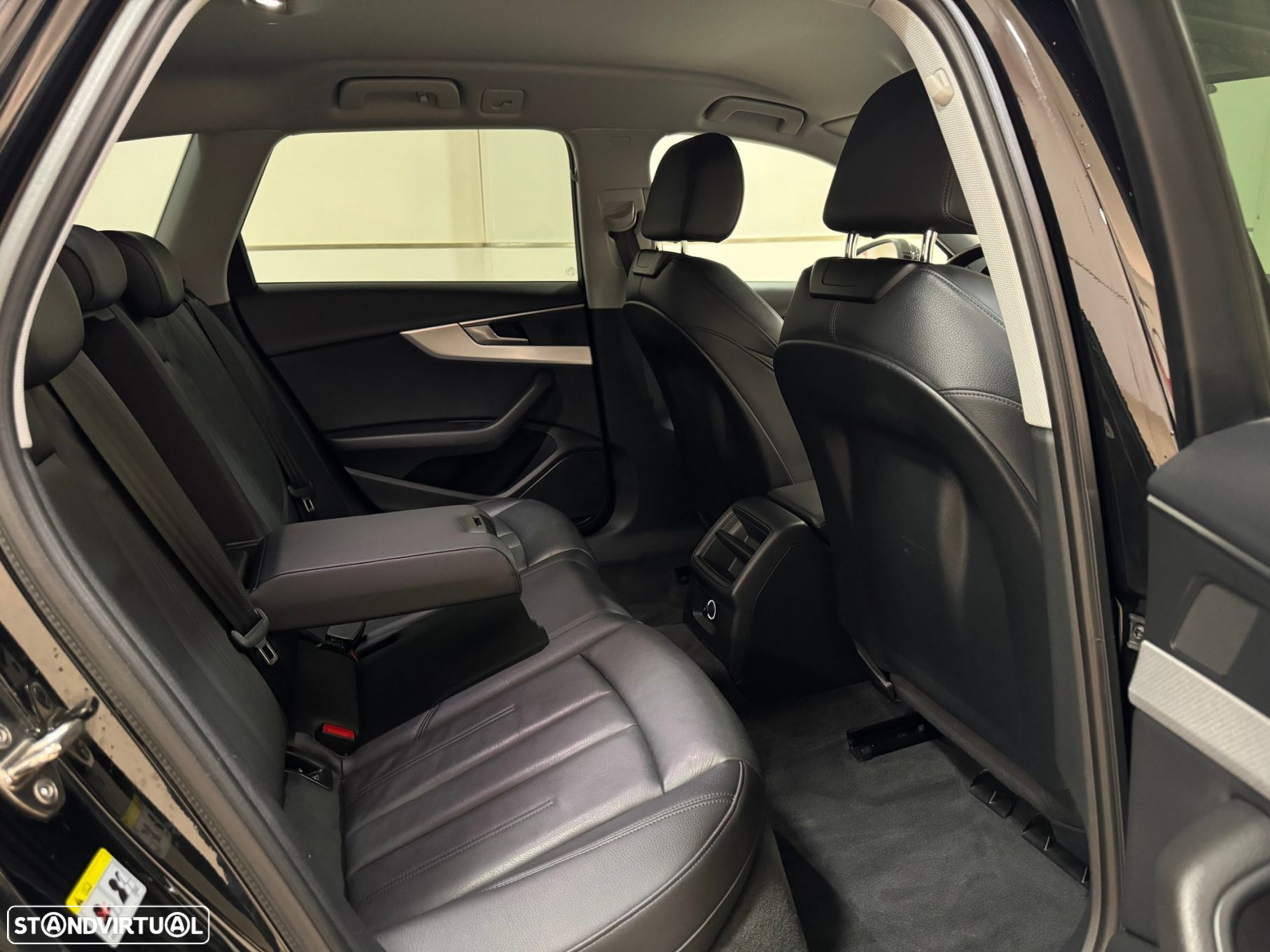 Audi A4 Avant 2.0 TDI S-line S tronic - 34