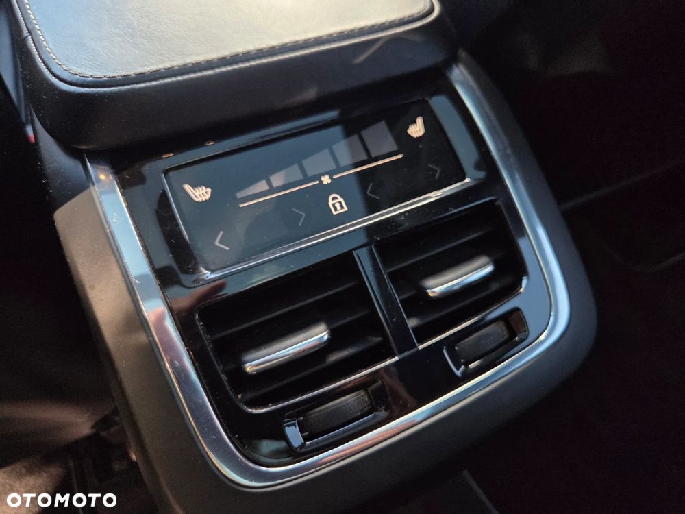 Volvo XC 90 D5 AWD Geartronic RDesign - 23